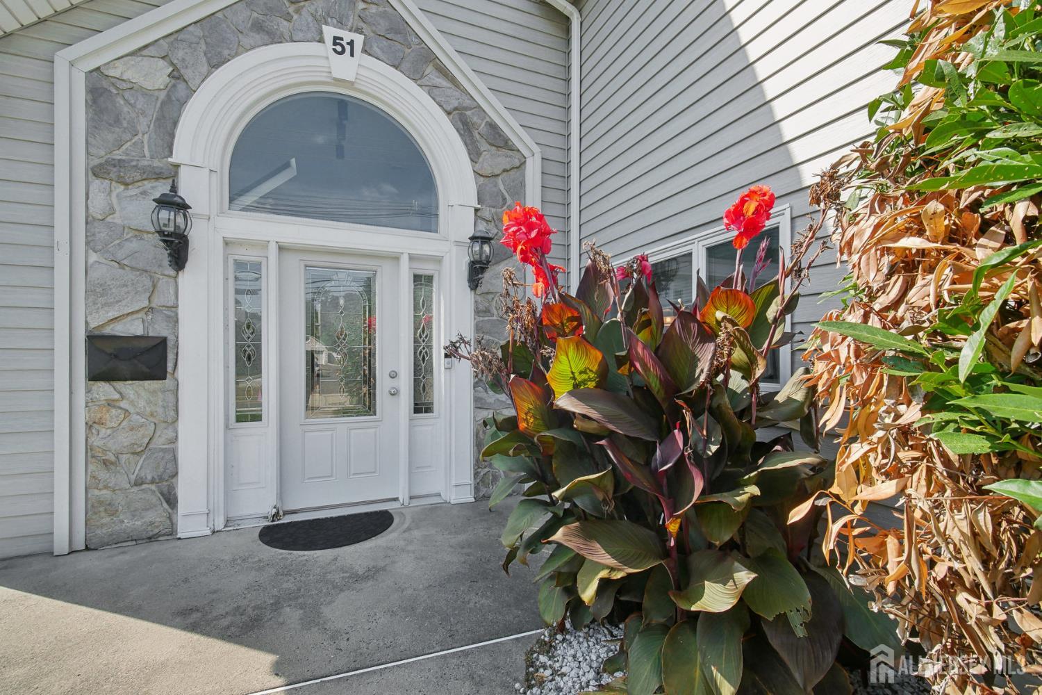 51 Greenbrook Road, Middlesex NJ 08846 - View 4