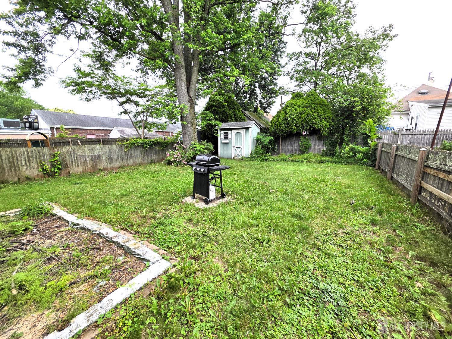 4 Vale Street, Edison NJ 08817 - View 2