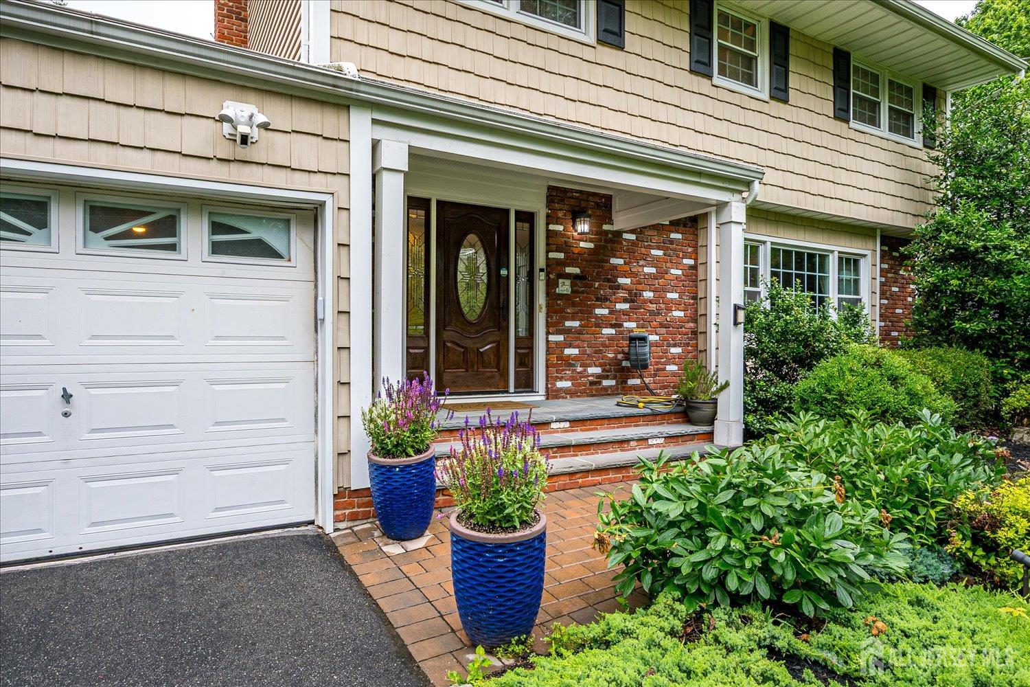 10 Dellview Drive, Edison NJ 08820 - View 5