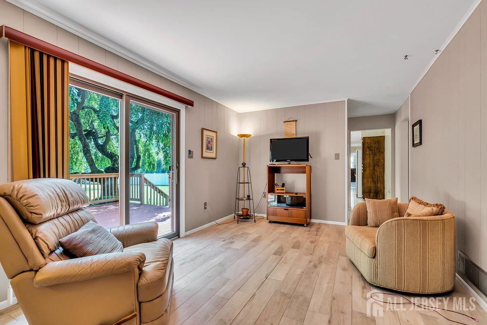 27 Appleby Lane, East Brunswick NJ 08816 - View 4