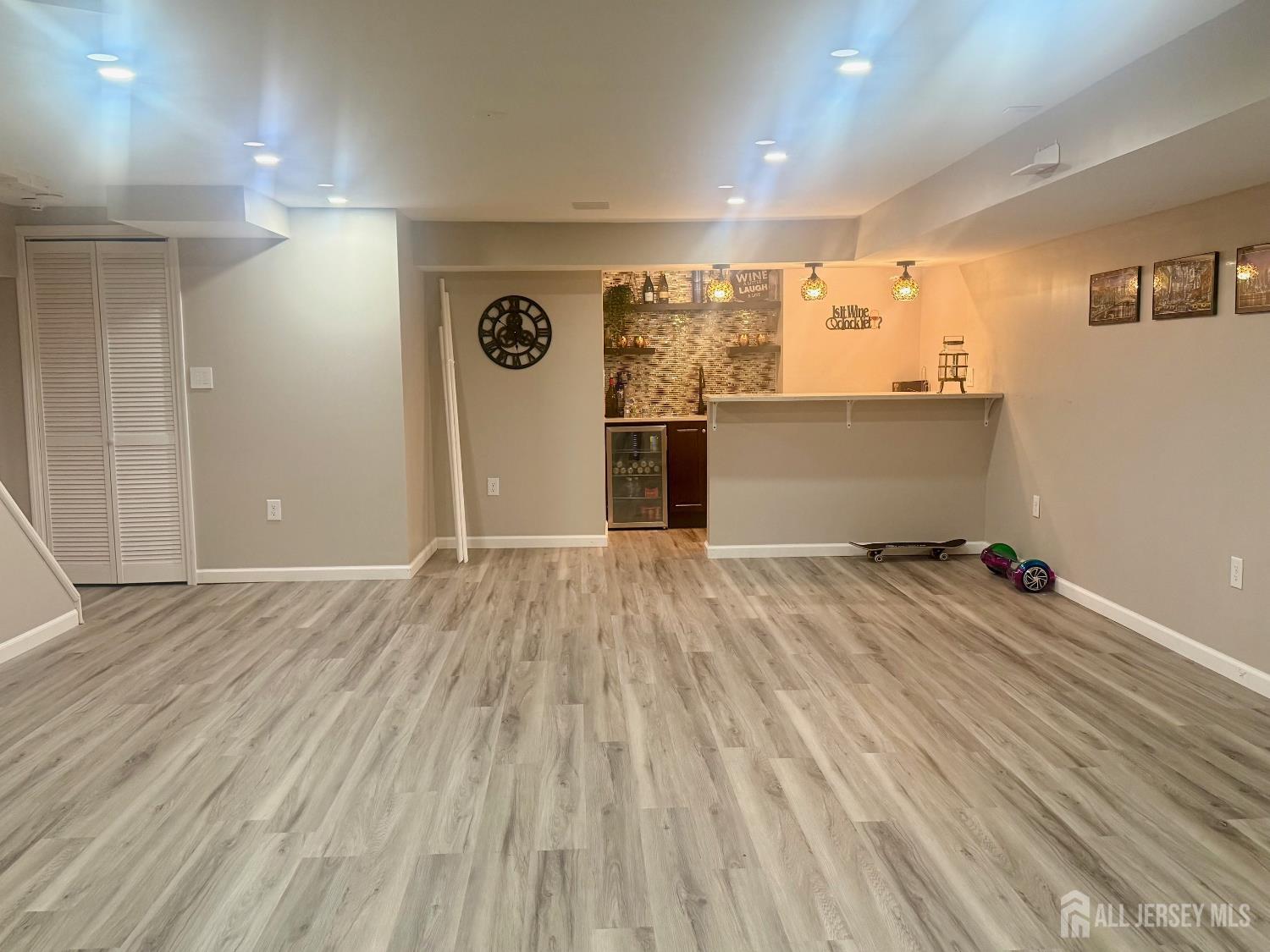205 Timber Oaks Road, Edison NJ 08820 - View 4