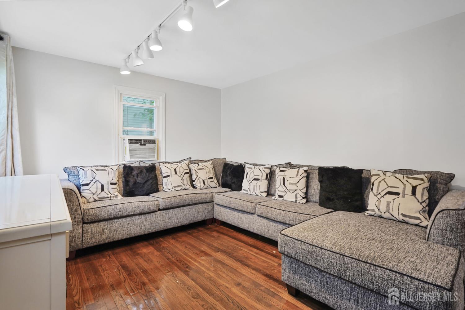 2 Ann Street, Bloomingdale NJ 07403 - View 2