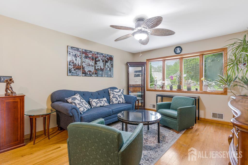605 Beechwood Avenue, Middlesex NJ 08846 - View 5