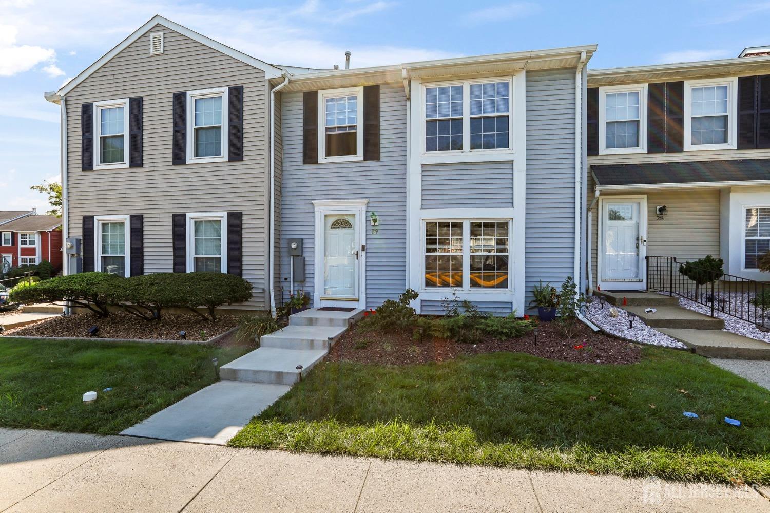 29 Byrnes Lane W, Sayreville NJ 08872 - View 2