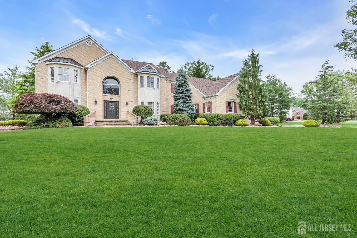 329 Valley View Circle, Freehold Twp NJ 07728 - View 2