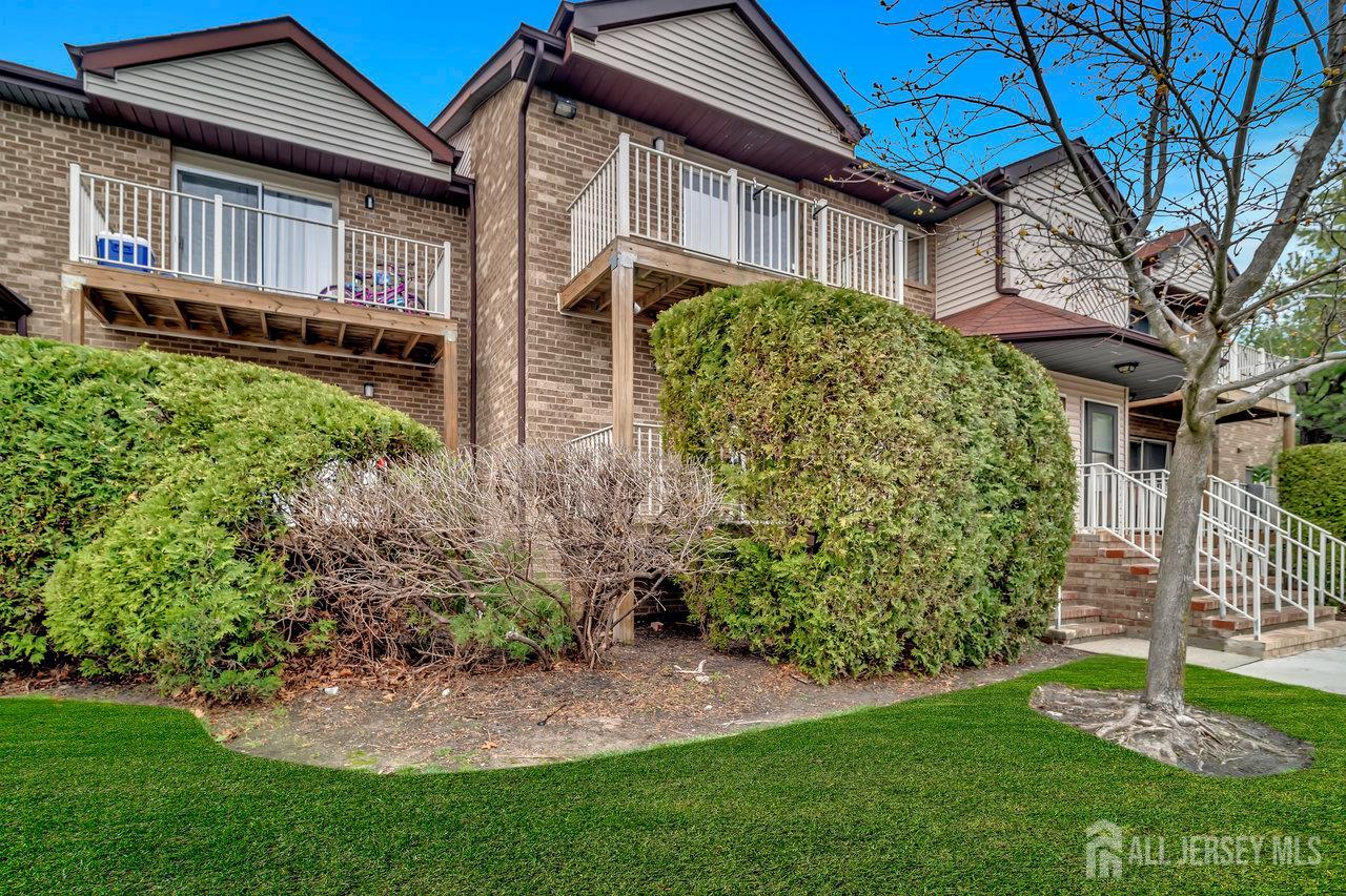 4517 Birchwood Court, North Brunswick NJ 08902 - View 3