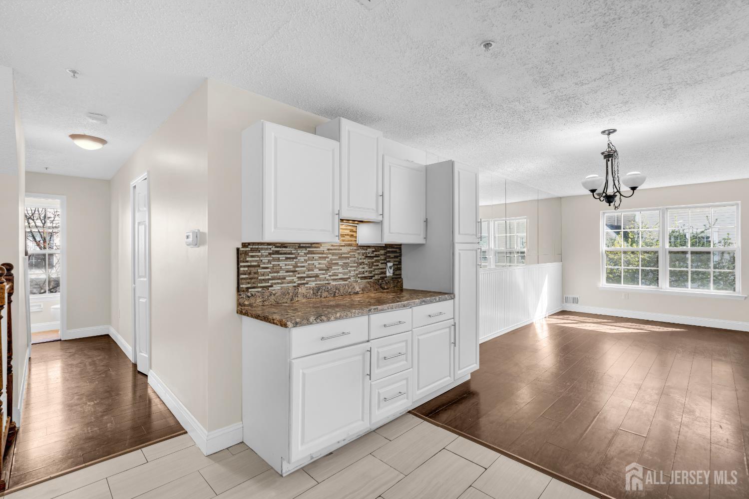 46 Prestwick Way, Edison NJ 08820 - View 5