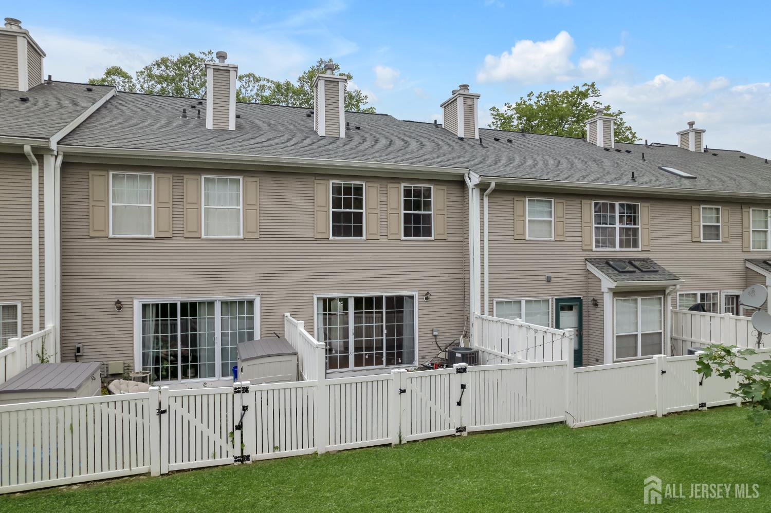 26 Desoto Drive, Franklin Twsp NJ 08823 - View 3