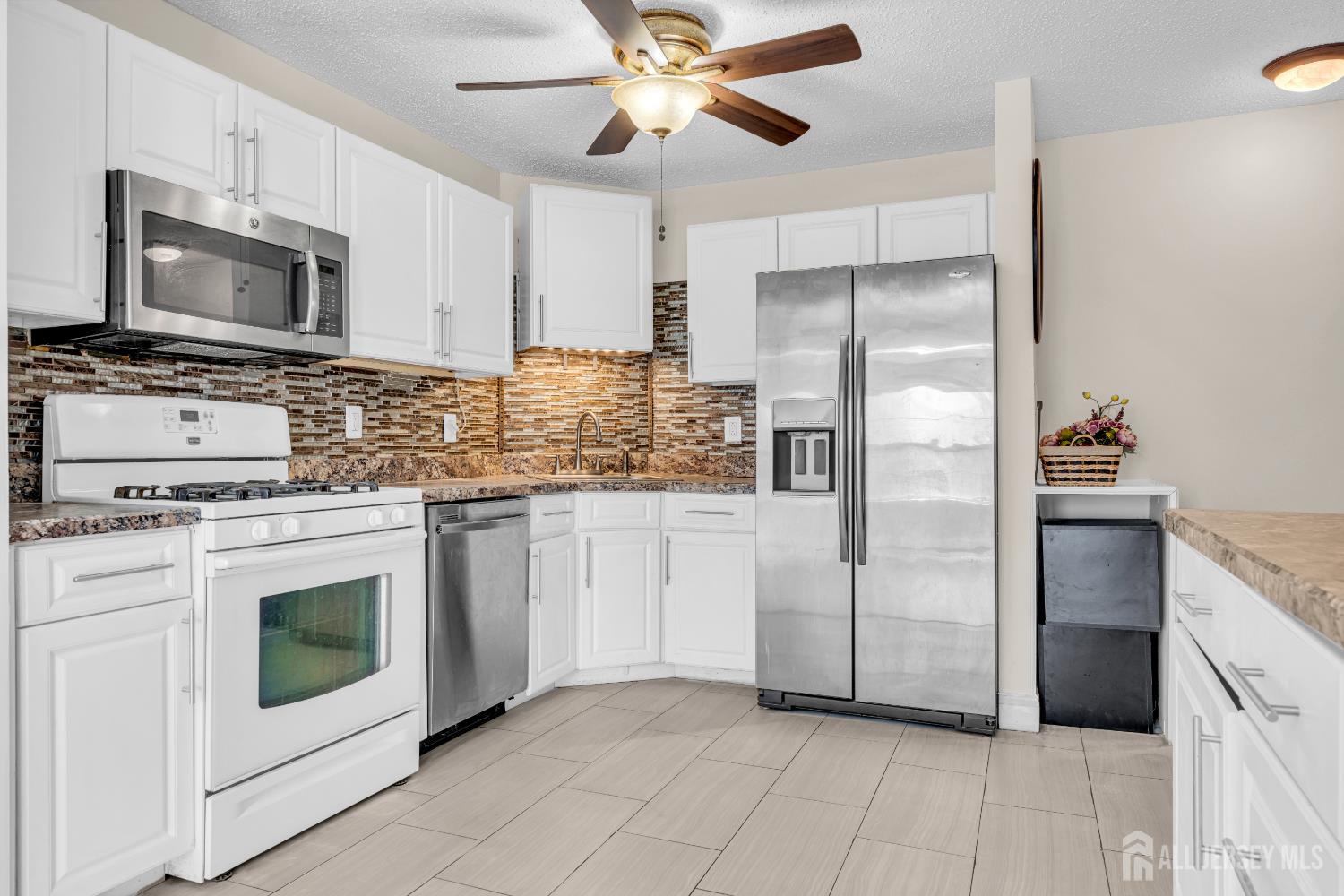 46 Prestwick Way, Edison NJ 08820 - View 2