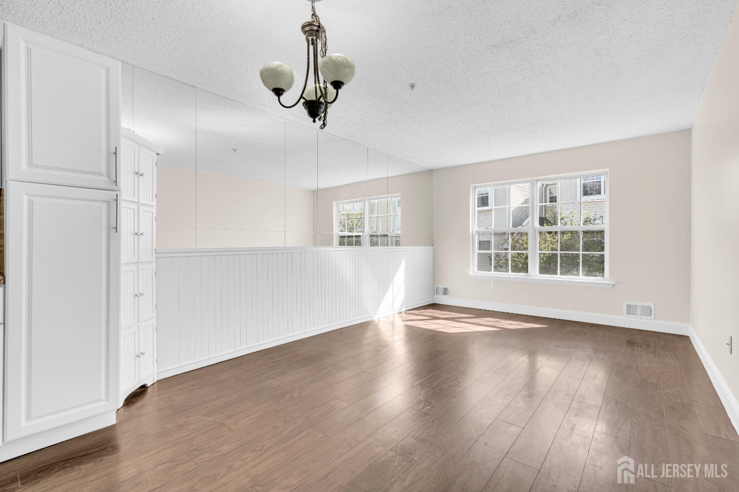 46 Prestwick Way, Edison NJ 08820 - View 4