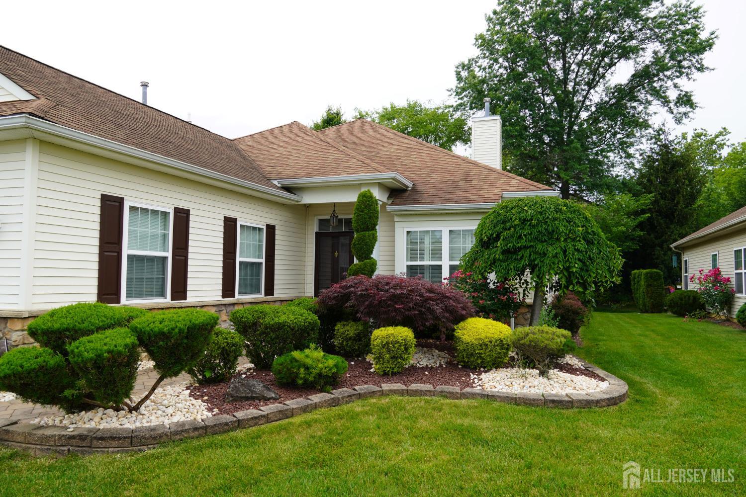 185 Valencia Drive, Monroe NJ 08831 - View 2