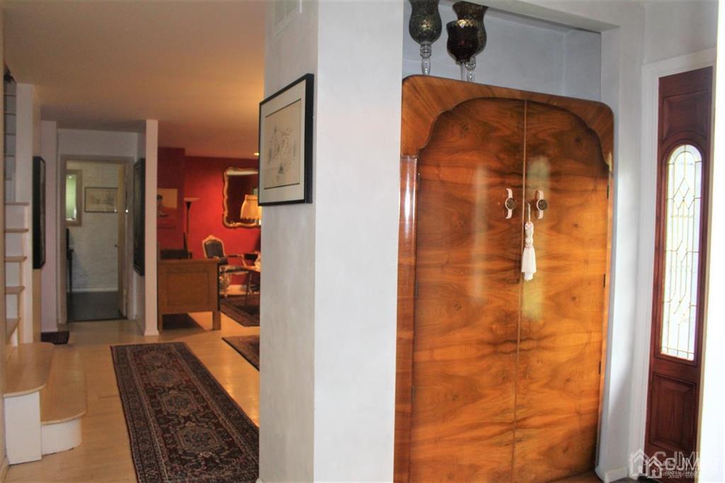 16 Monica Drive, Edison NJ 08820 - View 4