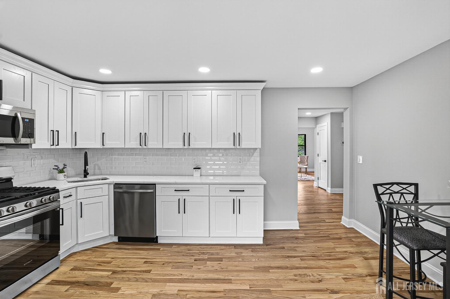 5902 N Oaks Boulevard N, North Brunswick NJ 08902 - View 5