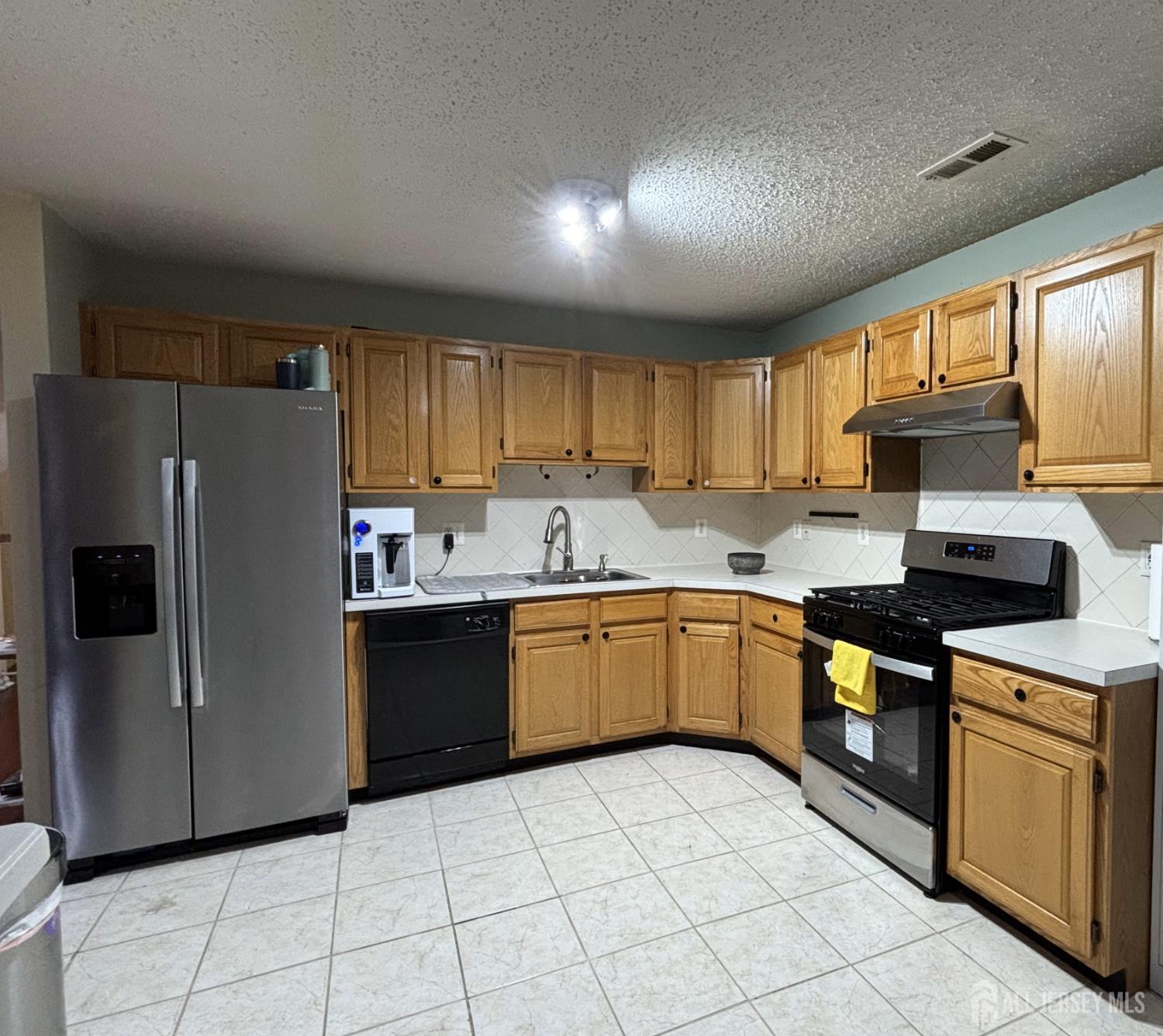 68 Prestwick Way, Edison NJ 08820 - View 3