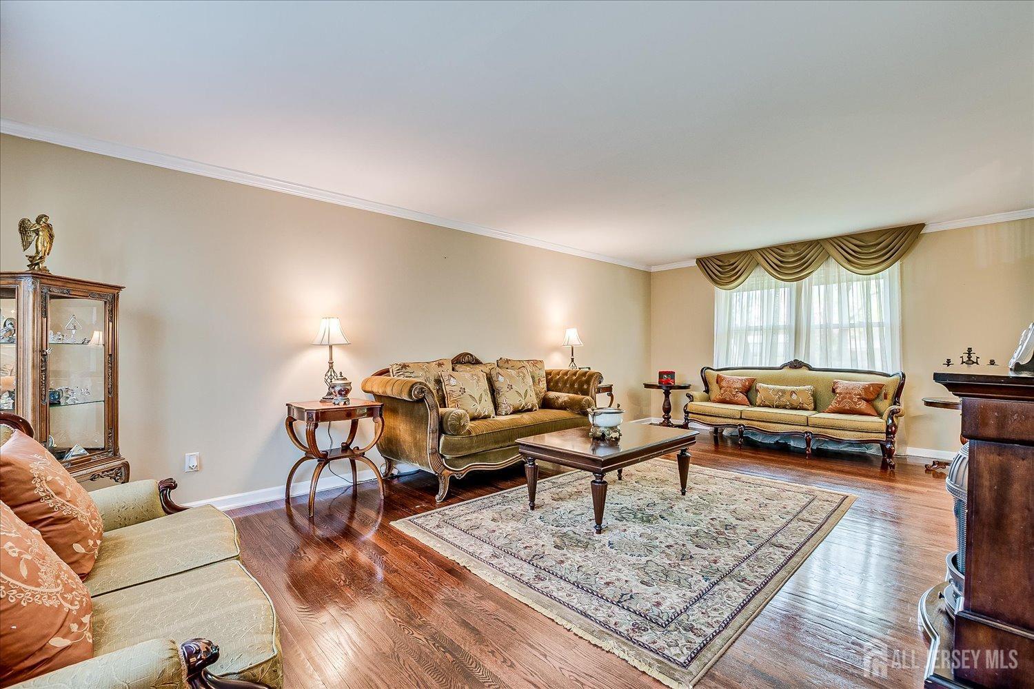 4 Hollis Road, East Brunswick NJ 08816 - View 3