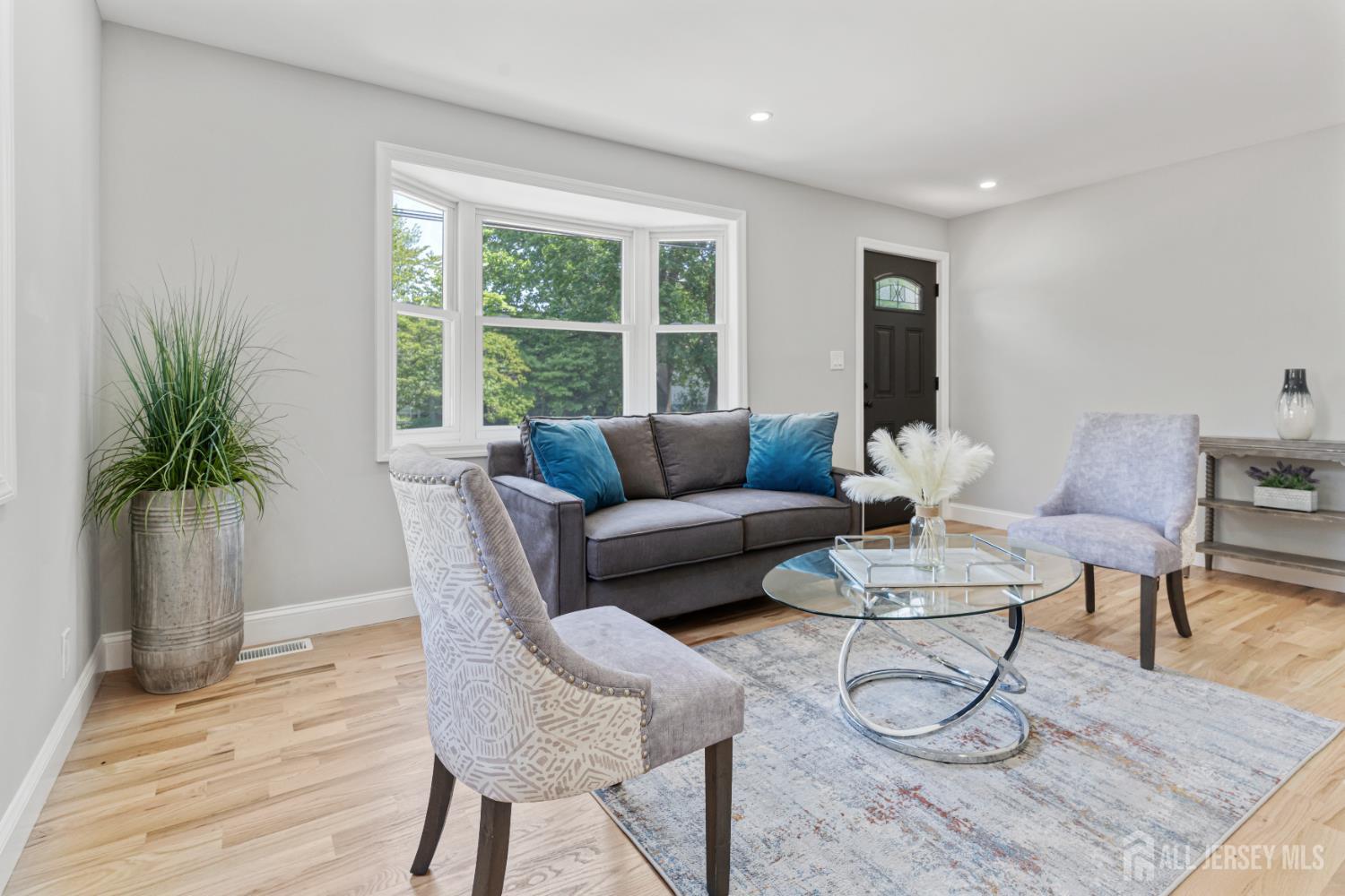 12 Trenton Avenue, Edison NJ 08817 - View 5