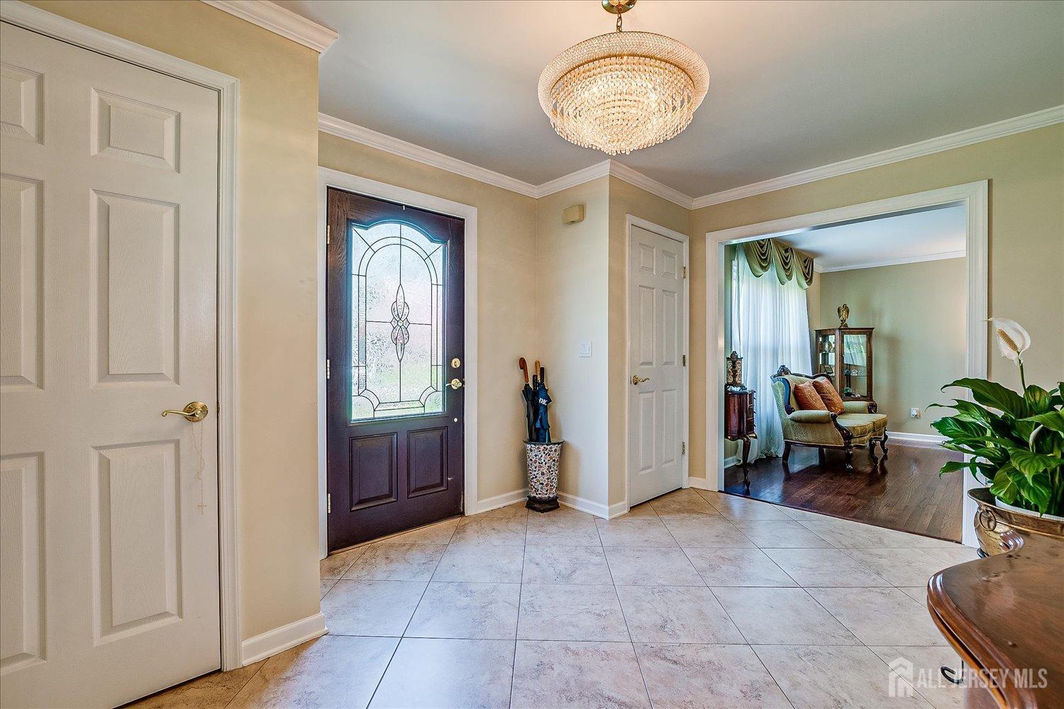 4 Hollis Road, East Brunswick NJ 08816 - View 2