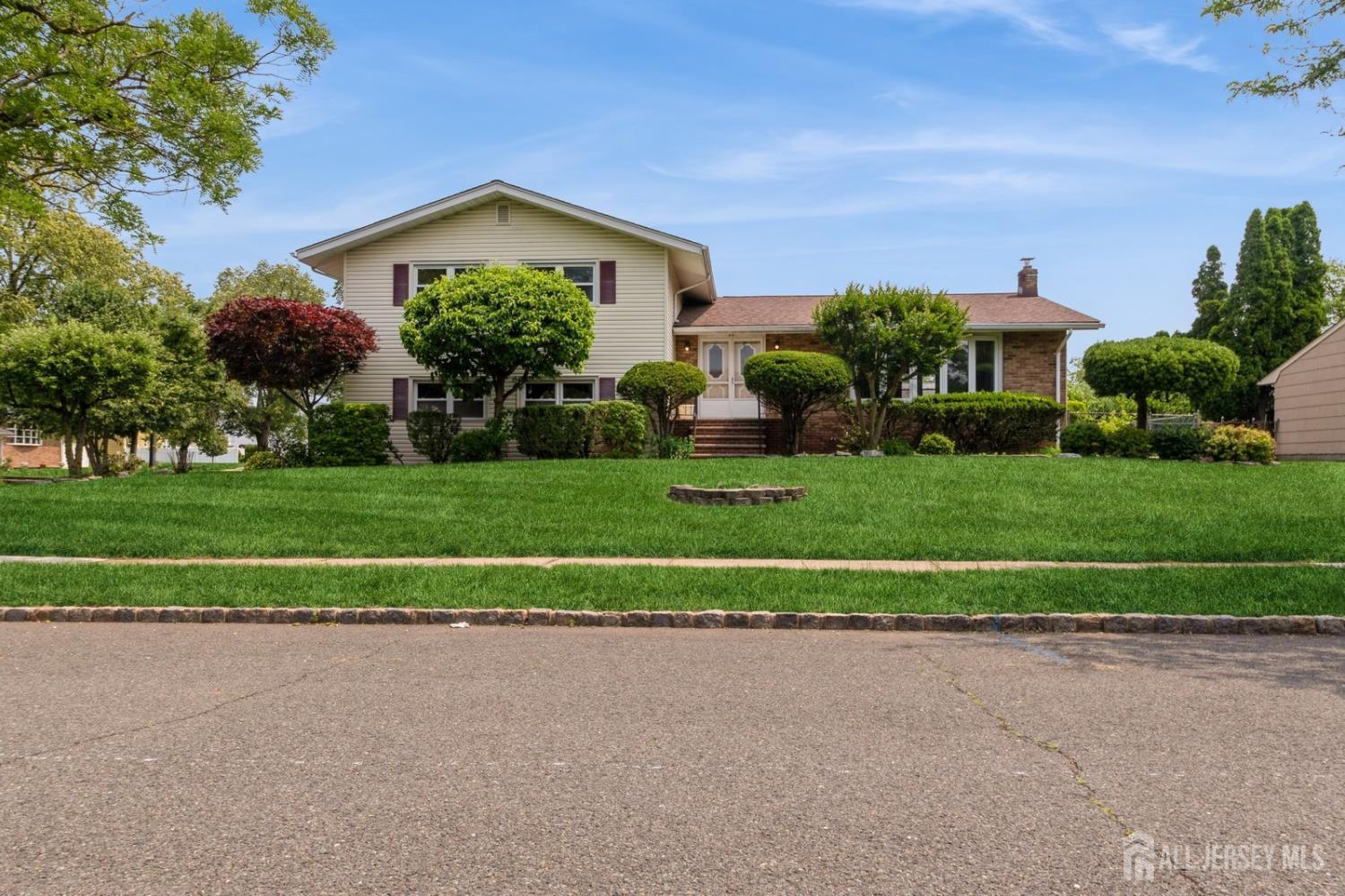 58 devon Drive, Piscataway NJ 08854 - View 2