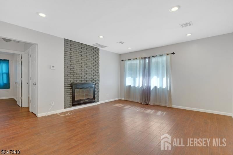 67 Woodland Ave Avenue, Woodbridge Proper NJ 08863 - View 4