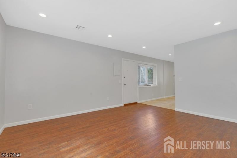 67 Woodland Ave Avenue, Woodbridge Proper NJ 08863 - View 5