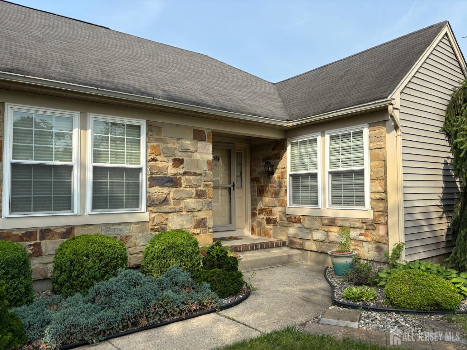 13 John Hancock Drive, Monroe NJ 08831 - View 3