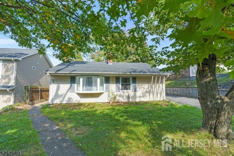 67 Woodland Ave Avenue, Woodbridge Proper NJ 08863 - View 2