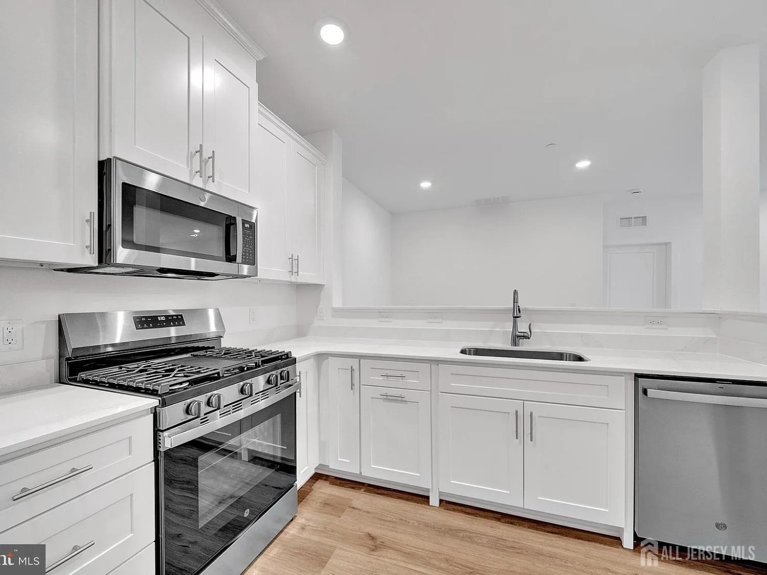5303 Mary Ashby Way, Pennington NJ 08534 - View 4