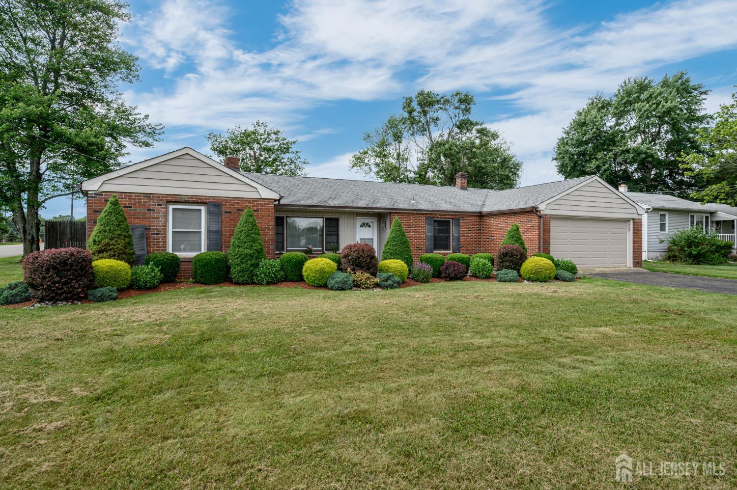 426 Elizabeth Avenue, Franklin NJ 08873 - View 2