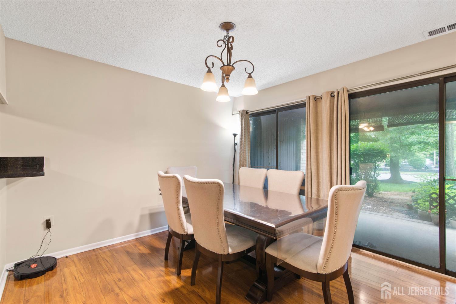 320 Willowbrook Drive, North Brunswick NJ 08902 - View 5