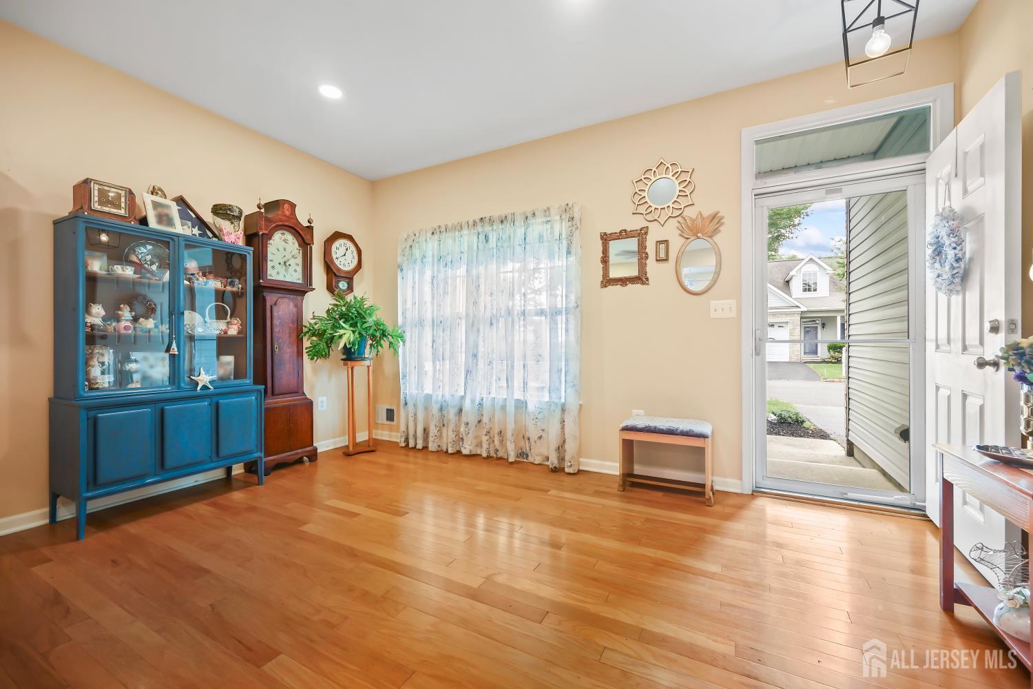 4 Holly Manor Court, Helmetta NJ 08828 - View 4
