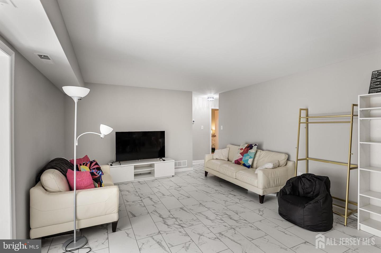 23 W Bluebell Lane # A, Mount Laurel NJ 08054 - View 5