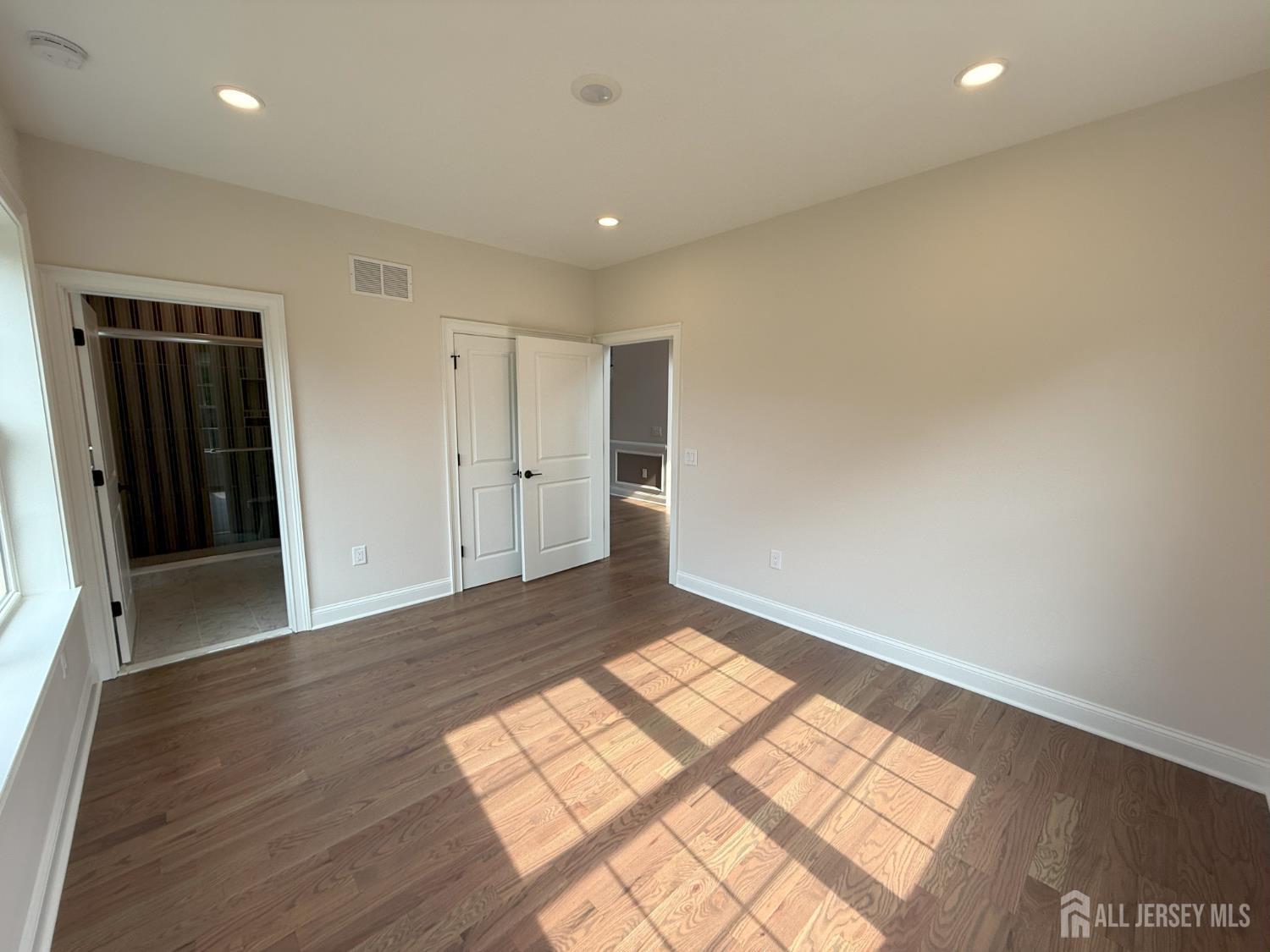2 Joye, South Brunswick, NJ, 08852