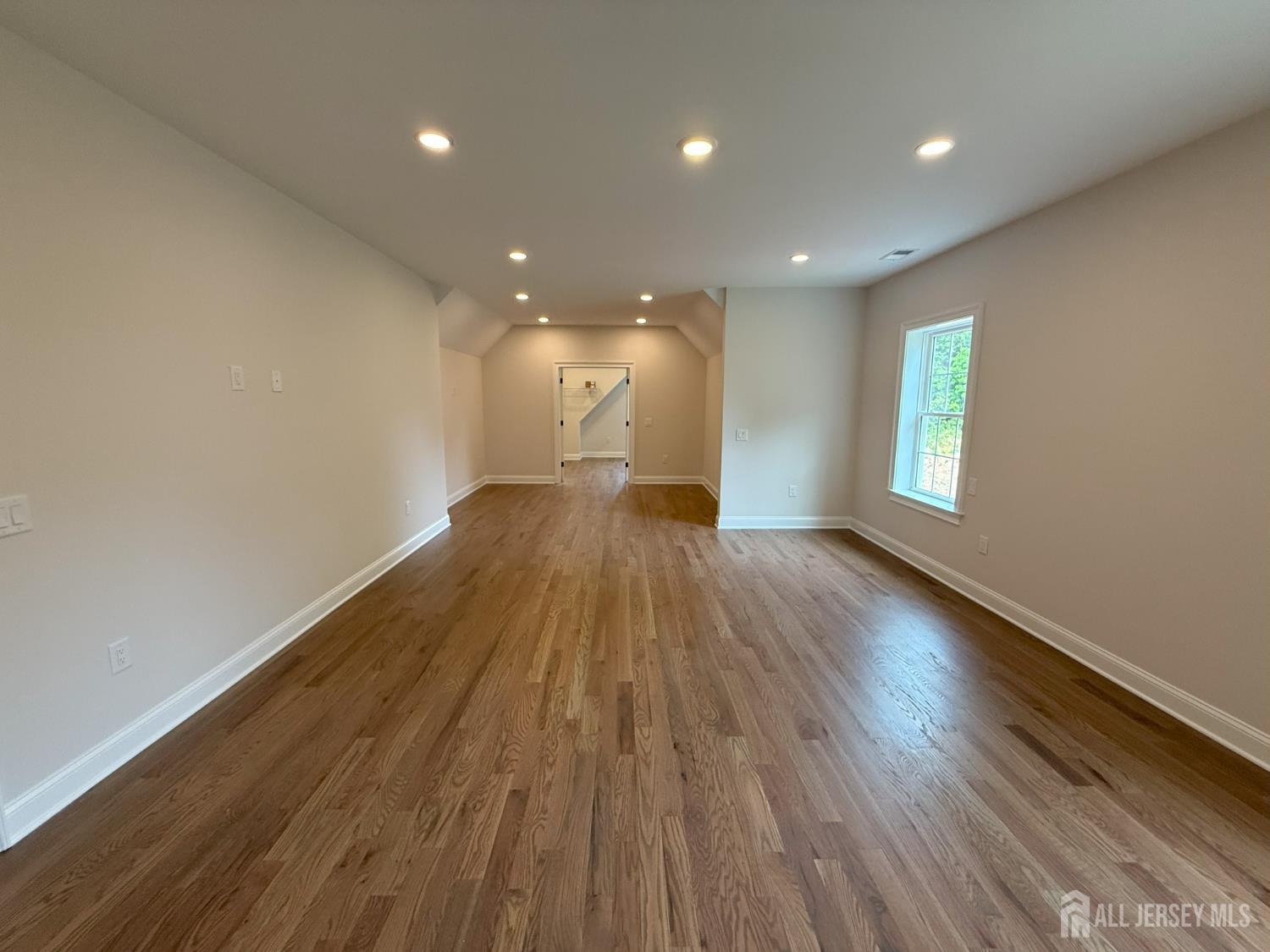 2 Joye, South Brunswick, NJ, 08852