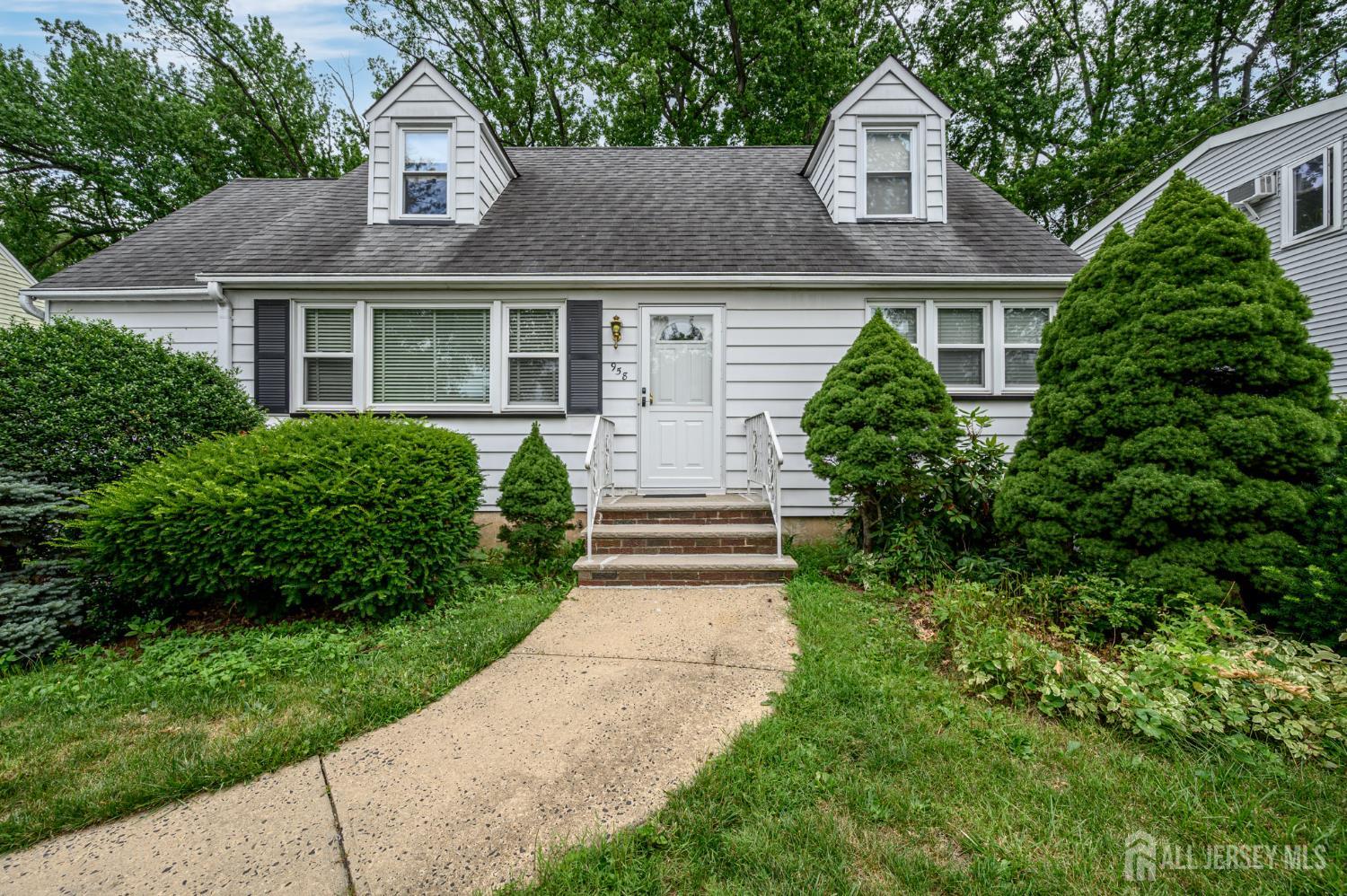 Photo of 958 Apgar Terrace, Rahway NJ