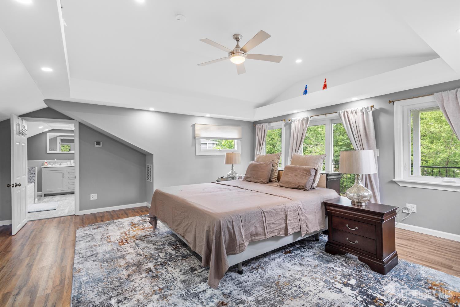 6 Kates, Mount Holly, NJ, 08060