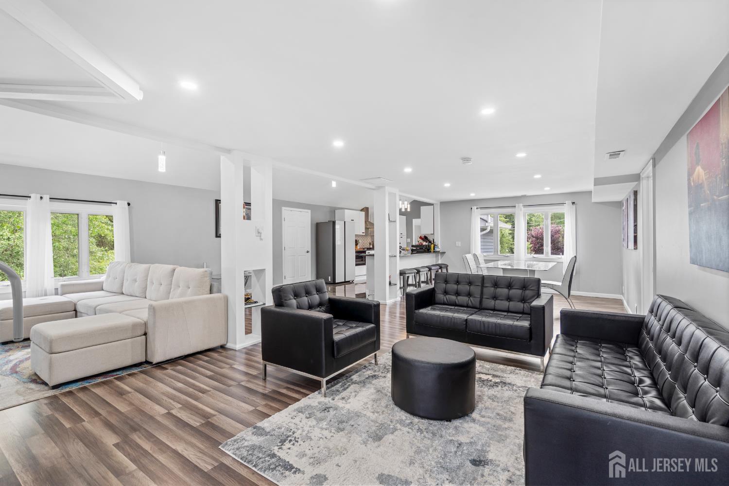 6 Kates, Mount Holly, NJ, 08060