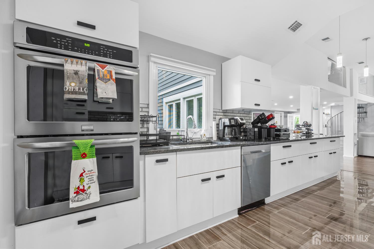 6 Kates, Mount Holly, NJ, 08060