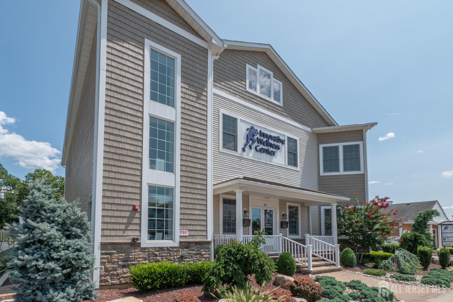 15-17 E Railroad, Jamesburg, NJ, 08831