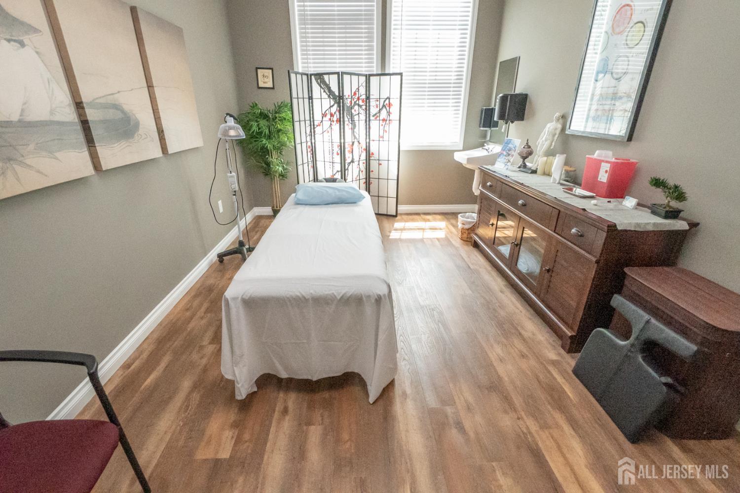 15-17 E Railroad, Jamesburg, NJ, 08831