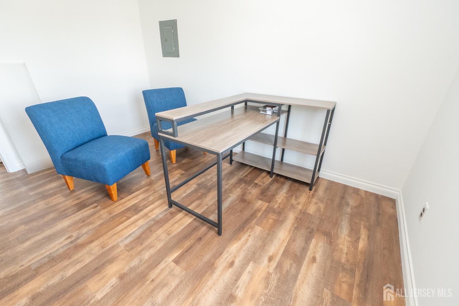 15-17 E Railroad, Jamesburg, NJ, 08831