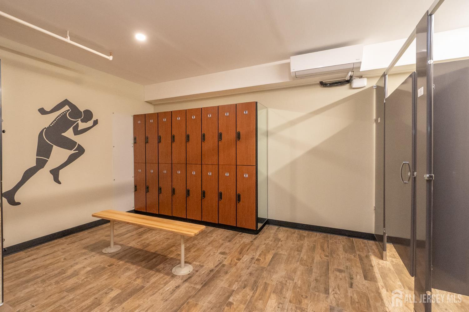 15-17 E Railroad, Jamesburg, NJ, 08831