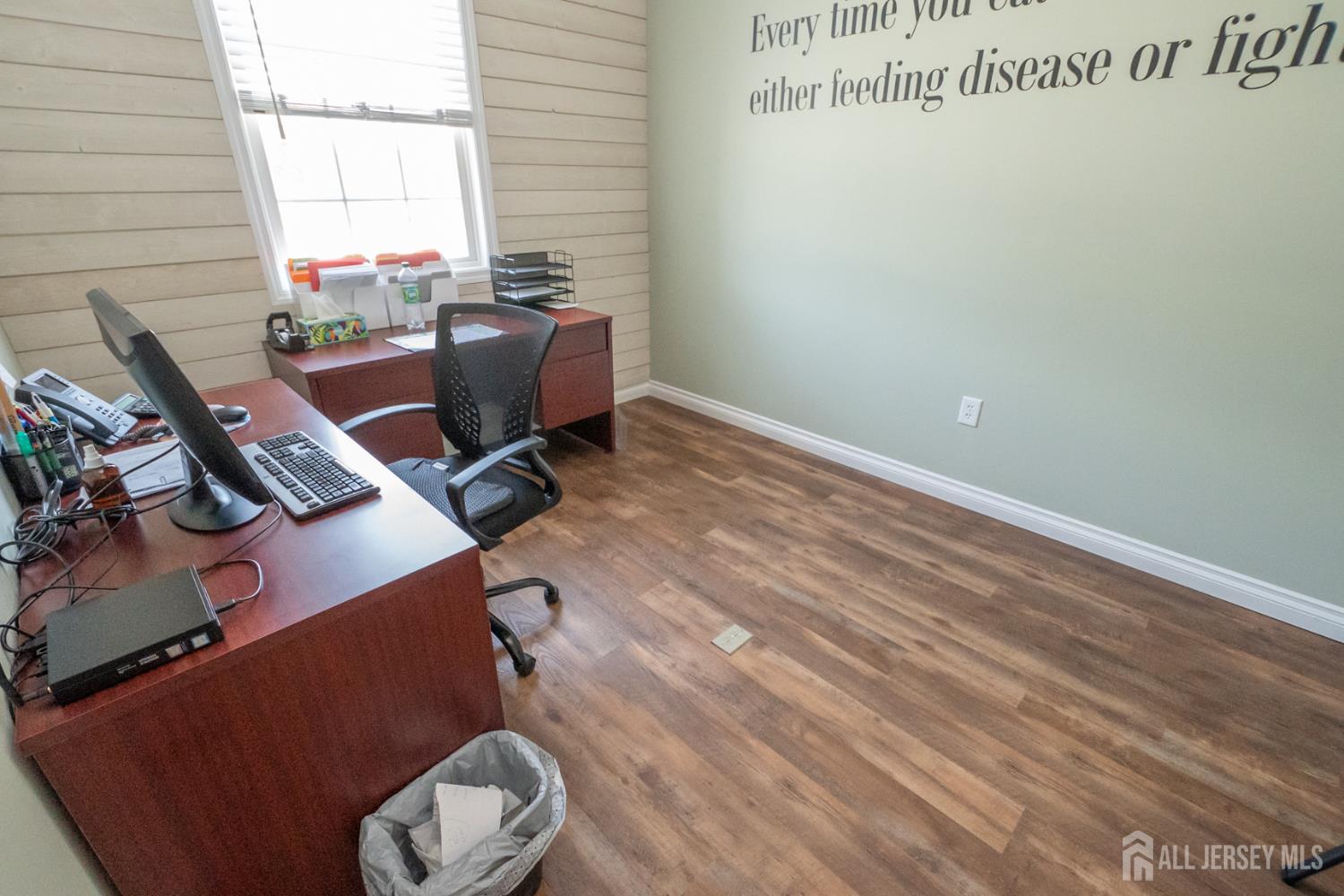 15-17 E Railroad, Jamesburg, NJ, 08831