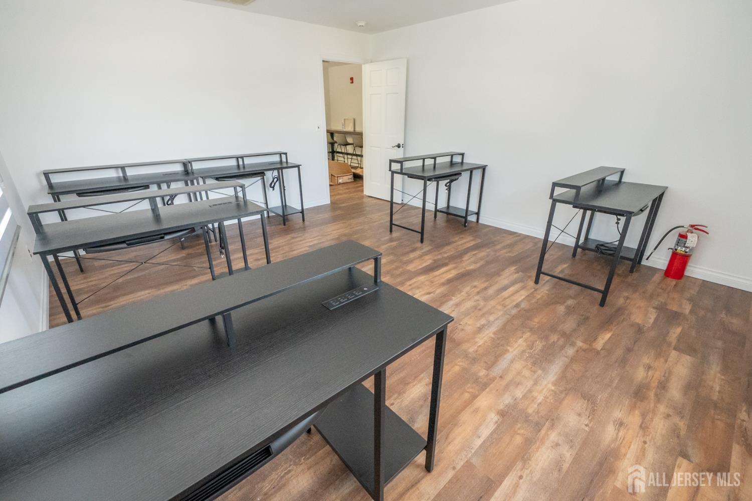 15-17 E Railroad, Jamesburg, NJ, 08831