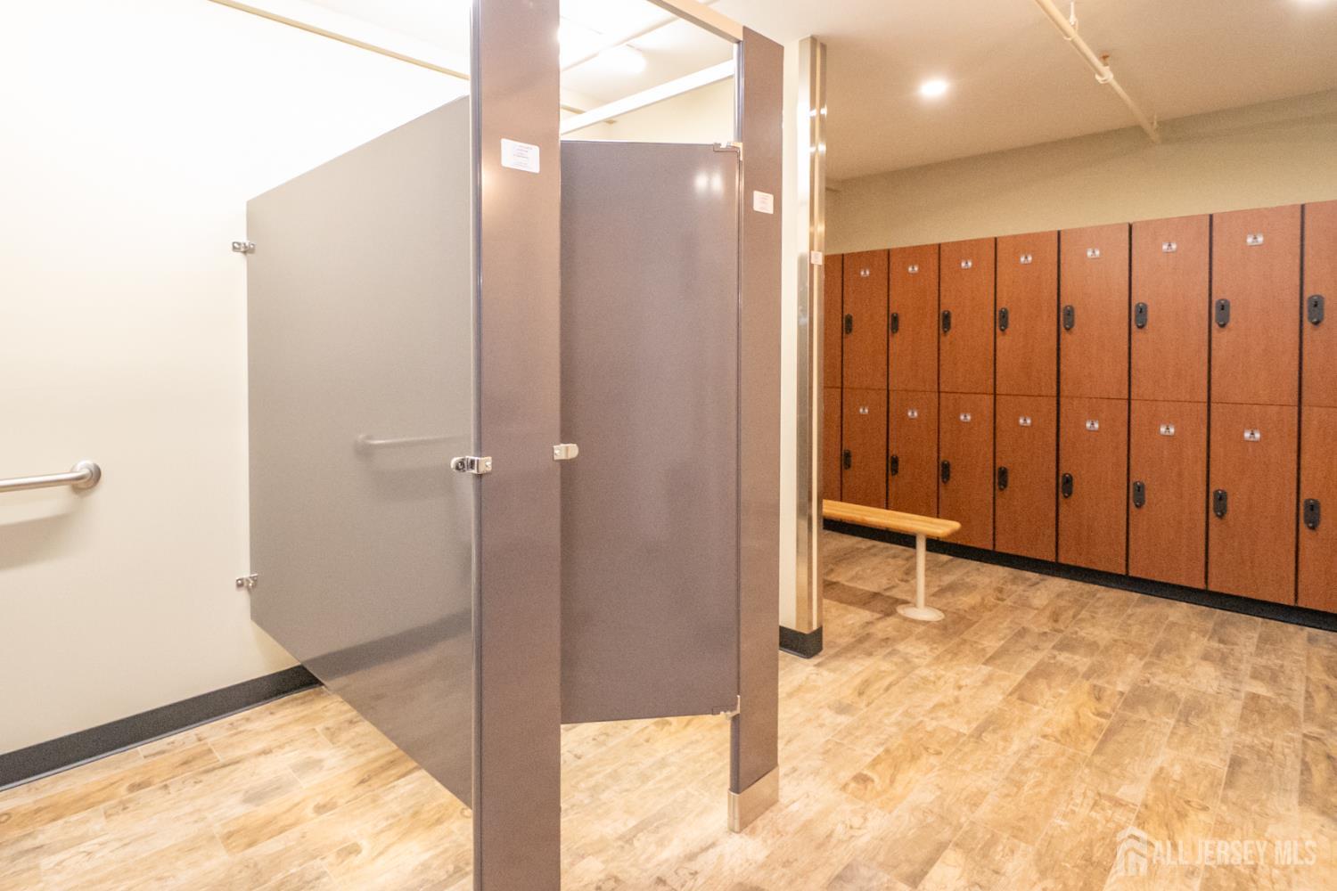 15-17 E Railroad, Jamesburg, NJ, 08831