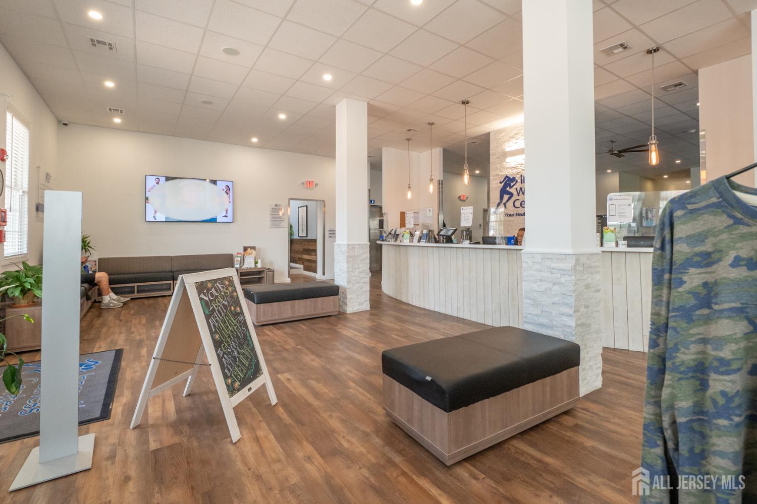 15-17 E Railroad, Jamesburg, NJ, 08831