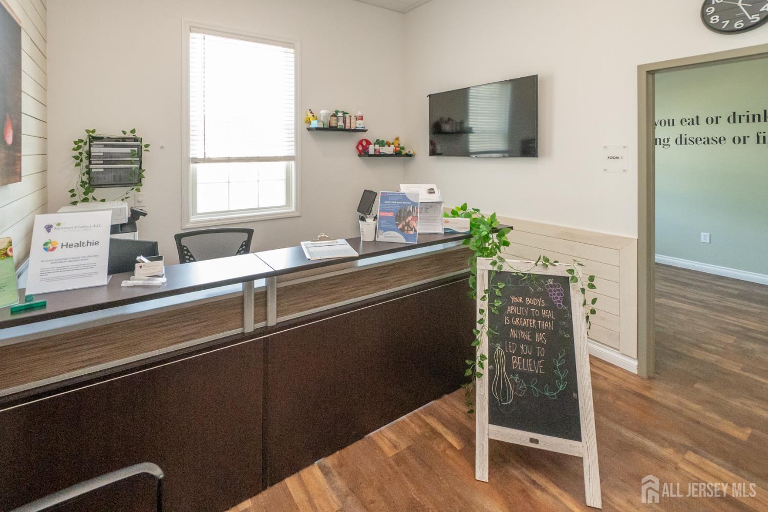 15-17 E Railroad, Jamesburg, NJ, 08831