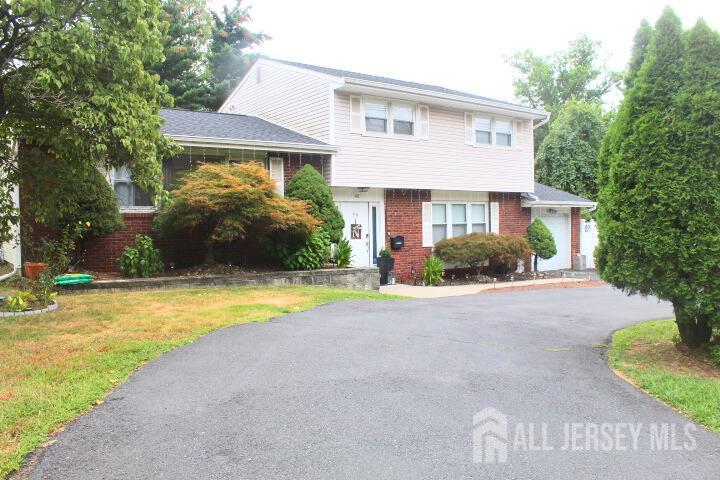 Photo of 98 Ryders Lane, East Brunswick NJ
