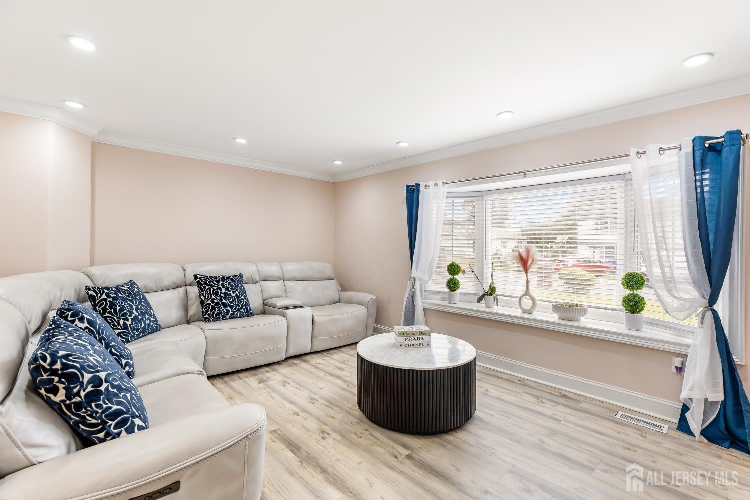 2 Hendrick, Piscataway, NJ, 08854