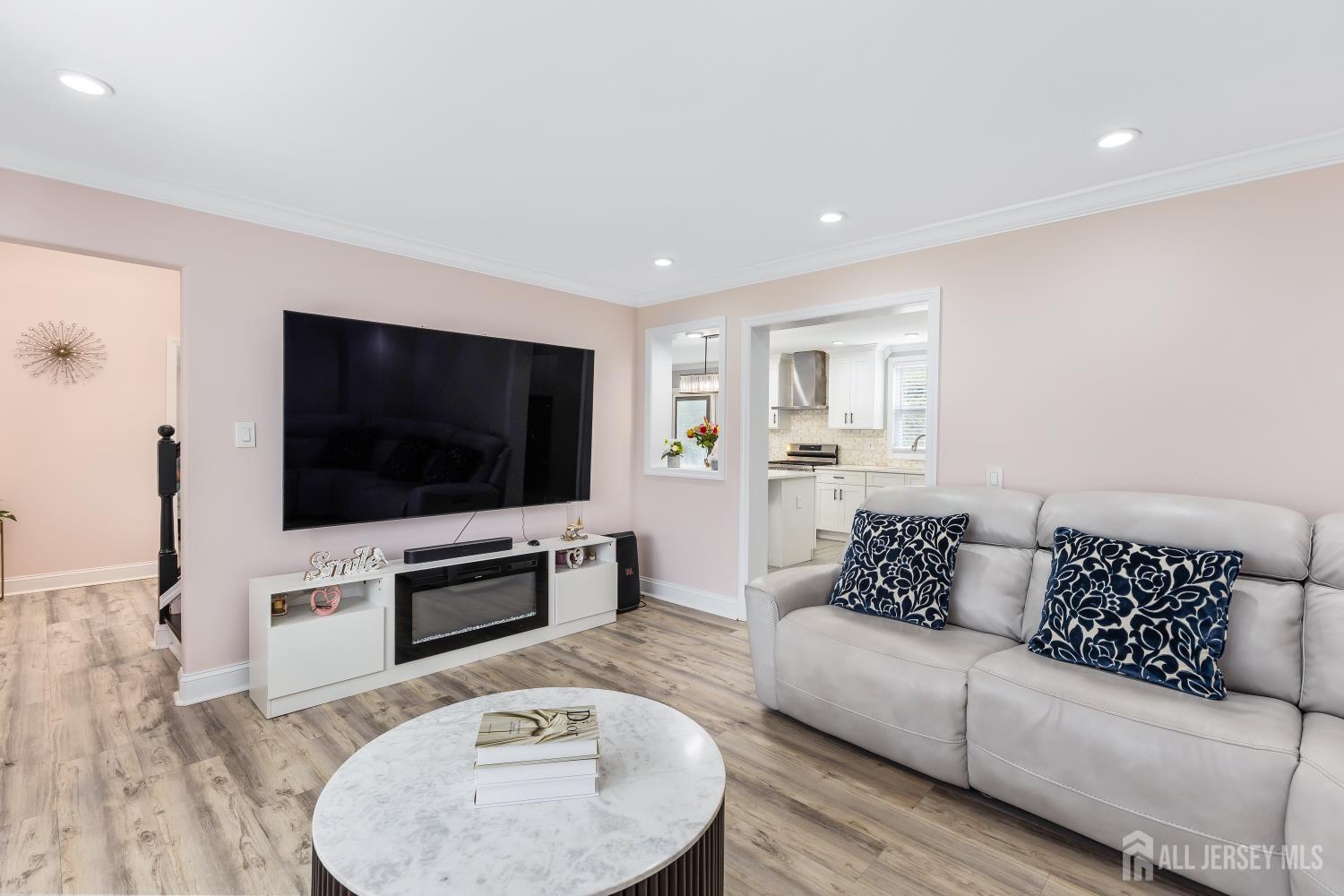 2 Hendrick, Piscataway, NJ, 08854