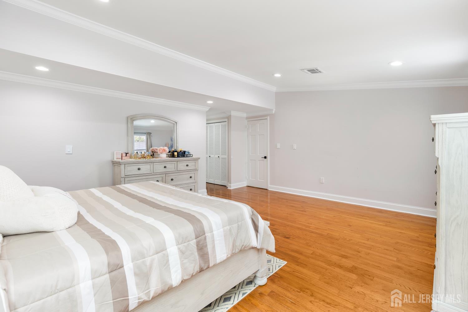 2 Hendrick, Piscataway, NJ, 08854